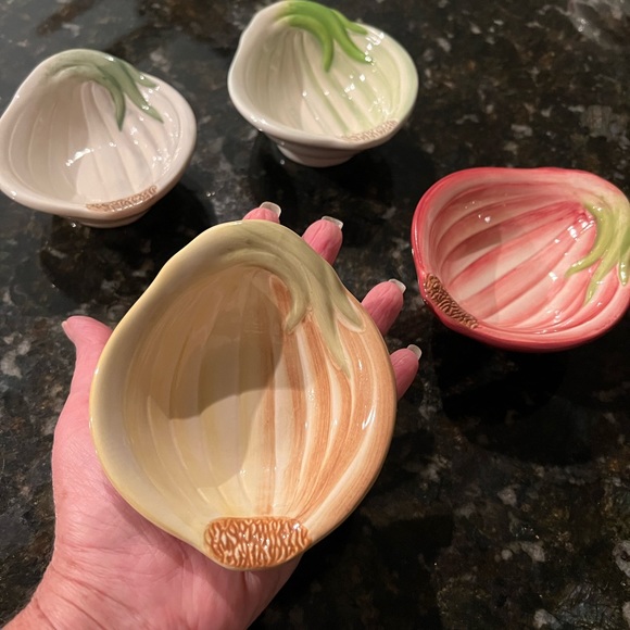 Small Bowls Set - Picture 4 of 10